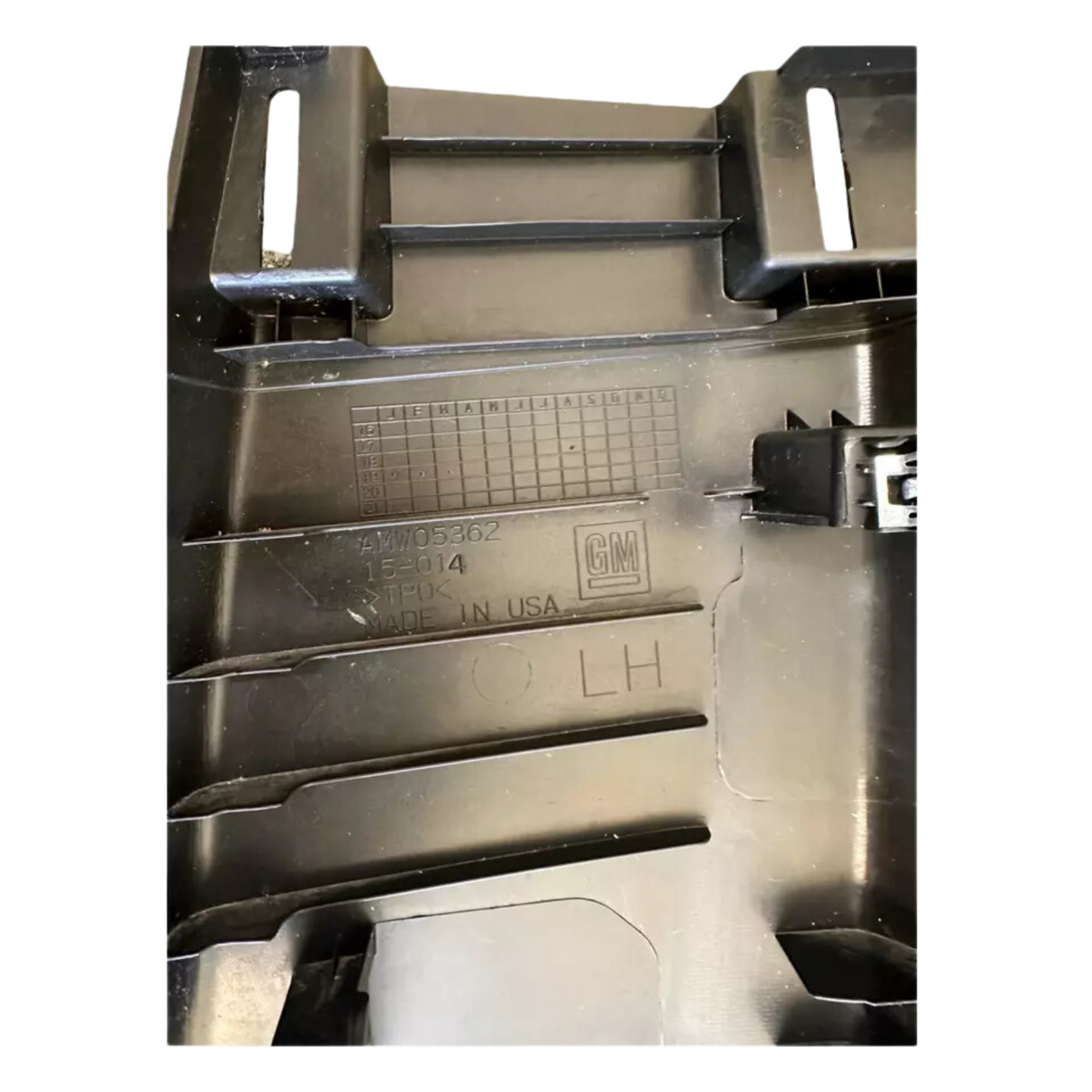 2018-2021 CHEVROLET TRAVERSE FRONT LEFT SIDE LOWER B PILLAR PANEL COVER TRIM OEM